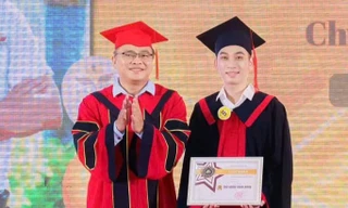 Tốt nghiệp thủ khoa viết đơn tình nguyện nhập ngũ