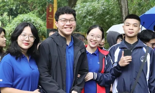 Hành trình về nguồn: Sinh viên ULIS học theo gương tự học ngoại ngữ của Bác Hồ