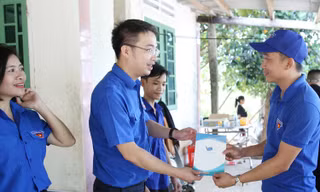 Phát động Hành trình 'Tôi yêu Tổ quốc tôi' năm 2022