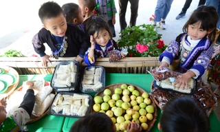 Vinh danh giáo viên trong chương trình 'Chia sẻ cùng thầy cô'