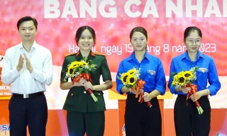 Nữ sinh Học viện Khoa học Quân sự giành vé đi Trường Sa năm 2024