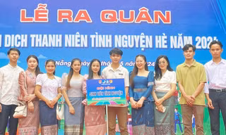 Ra mắt đội hình Sinh viên tình nguyện là du học sinh tại Việt Nam