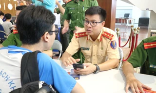 Ra quân đội hình kích hoạt định danh điện tử tại các trường đại học