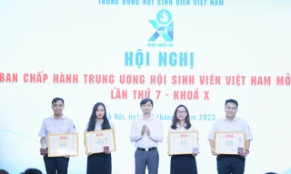 Bảy mô hình đoạt Giải thưởng 9/1