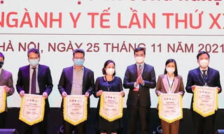 Gần 500 nhà khoa học trẻ báo cáo năng lực thực hành trong y khoa