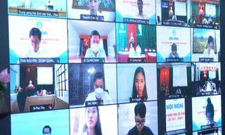 Sinh viên tham gia đấu tranh, phản bác trên mạng xã hội