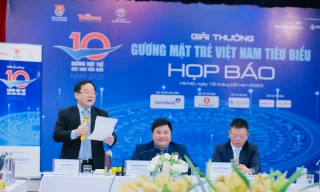 Chủ nhân 2 Huy chương Vàng Olympic Toán quốc tế lọt đề cử Top 20 Gương mặt trẻ Việt Nam tiêu biểu 