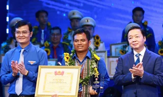 Công bố 100 cán bộ Đoàn nhận ‘Giải thưởng Lý Tự Trọng năm 2025’ 