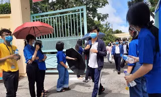 Trong bối cảnh cả nước đang chung tay chống dịch, kỳ thi tốt nghiệp THPT năm 2021 đã diễn ra an toàn và nghiêm túc.
