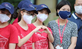 Sinh viên trường ĐH Y Hà Nội lên đường chi viện cho Bắc Ninh