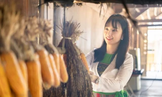 Cô gái người Mường thu hơn 50 tỷ đồng mỗi năm nhờ bán thịt chua trên mạng xã hội