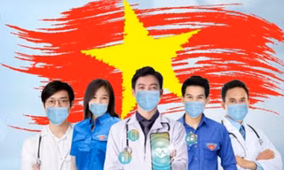 Thầy thuốc trẻ chăm lo sức khoẻ hậu COVID-19 cho hơn 1 triệu người dân