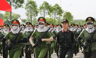 Người lính trẻ rèn luyện dưới nắng Hòa Lạc, sẵn sàng cho Lễ diễu binh A80