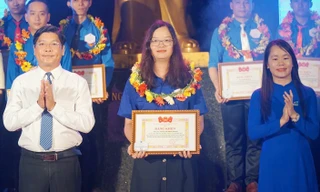 Hành trình của một giảng viên tận tâm và thanh niên tiên tiến