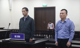 Cựu Giám đốc CDC Hà Nội khai quanh co về khoản tiền 'hoa hồng' của Cty Việt Á