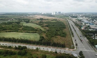 Các cựu lãnh đạo tỉnh Bình Dương tiếp tay cho vụ bán 'đất vàng' như thế nào?