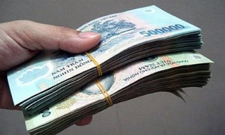 Hai cựu công an bị cáo buộc cho đồng nghiệp vay lãi nặng, tổ chức đánh bạc