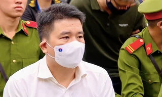 Cựu Phó Chủ tịch UBND tỉnh Quảng Nam khai quên trả lại tiền nhận hối lộ vì 'bận chống dịch'