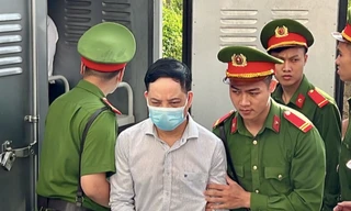 Cựu thư ký lãnh đạo Bộ Y tế khai đem hàng chục tỷ nhận hối lộ đi mua đất, cho vay