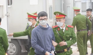 Xét xử vụ Công ty AIC: Một bị cáo gửi đơn từ Mỹ, xin chịu phán quyết của tòa