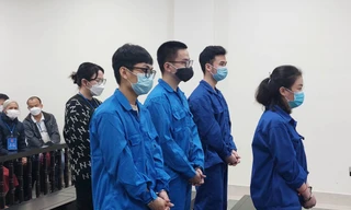 Hai chị em cùng lĩnh 18 năm tù vì đòi nợ sai cách 