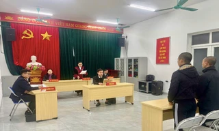 2 thanh niên lĩnh án tù vì chở hơn 6kg pháo về quê để đốt dịp Tết