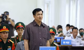 Cựu tướng Cảnh sát biển dính vụ tham ô 50 tỷ đồng: 'Tôi thấy áy náy, ân hận vô cùng'
