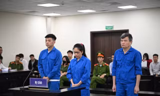 Đề nghị áp dụng tình tiết tăng nặng với cựu vụ phó nhiều lần gợi ý doanh nghiệp đưa hối lộ
