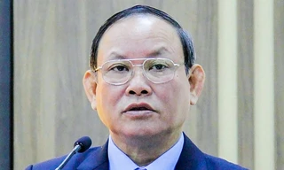 Cựu Chủ tịch NXB Giáo dục Việt Nam sắp hầu tòa với cáo buộc nhận hối lộ 24,9 tỷ đồng