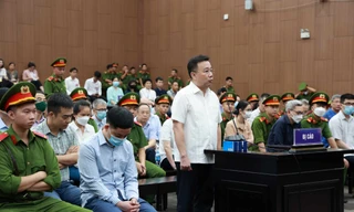 Cựu Phó Chủ tịch UBND TP Hà Nội: 'Chúng ta vì tiền mà phạm tội, hãy thẳng thắn nhận sai'