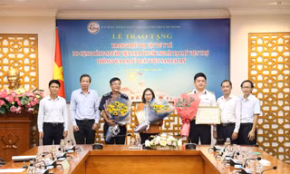 TPHCM: Tiếp nhận thiết bị y tế do kiều bào Mỹ viện trợ