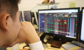 Sàn chứng khoán đỏ lửa ngày cuối năm 2018 khiến nhà đầu tư kém vui