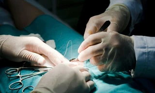 Hút thai ở phòng khám tư, người phụ nữ xuất huyết tử cung