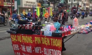 Pin sạc dự phòng giá bèo bán vỉa he