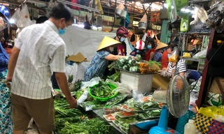 Vì sao nhiều chợ truyền thống ở TPHCM chưa sẵn sàng mở cửa trở lại?