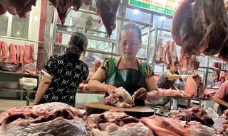 Giá thịt lợn hơi tăng cao, vì sao doanh nghiệp lo lắng?