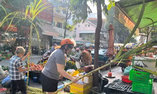 'Phương tiện' đưa ông Táo về trời đắt khách, mua không cần trả giá 