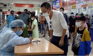 Tất cả hành khách quốc nội từ sân bay Nội Bài, Vân Đồn, Cát Bi về TPHCM đều phải xét nghiệm COVID-19