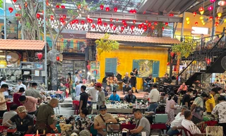 Khám phá chợ đồ cổ có một không hai giữa lòng TPHCM