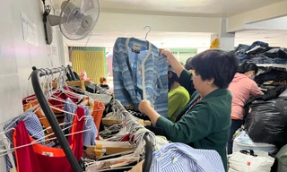 Ấm lòng cửa hàng 0 đồng 'cái gì cũng có'