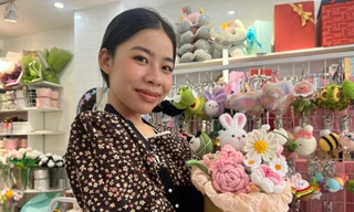 Thay vì tặng hoa tươi, hoa len và hoa thú bông 'lên ngôi' dịp 20/10