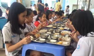 Học sinh nhập viện thường bị quy kết bị ngộ độc thực phẩm (ảnh minh họa)