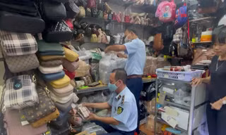 ‘Đánh chặn’ hàng giả, hàng lậu như muối bỏ bể 