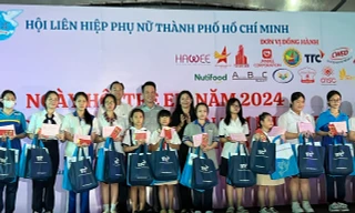 Tiếp sức 400 trẻ em mồ côi do COVID-19 đến trường