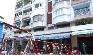 Một phần chung cư Sư Vạn Hạnh (Q.5) bi6 phong tỏa