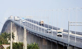 TPHCM thử nghiệm cảm biến đo độ rung cầu đường