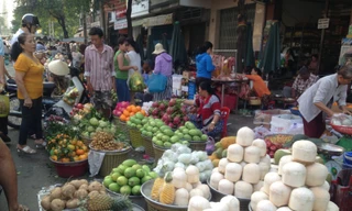 Rau củ, trái cây, hoa tươi tăng giá dịp lễ Vu lan