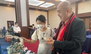 Thiệt thòi lớn cho hàng Việt khi chưa có kho ở Mỹ