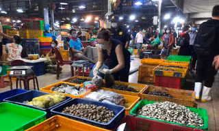 Hải sản trở thành món ăn "đổi vị" ngày Tết