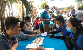 Doanh nghiệp chiêu mộ lao động bằng lương 'khủng'